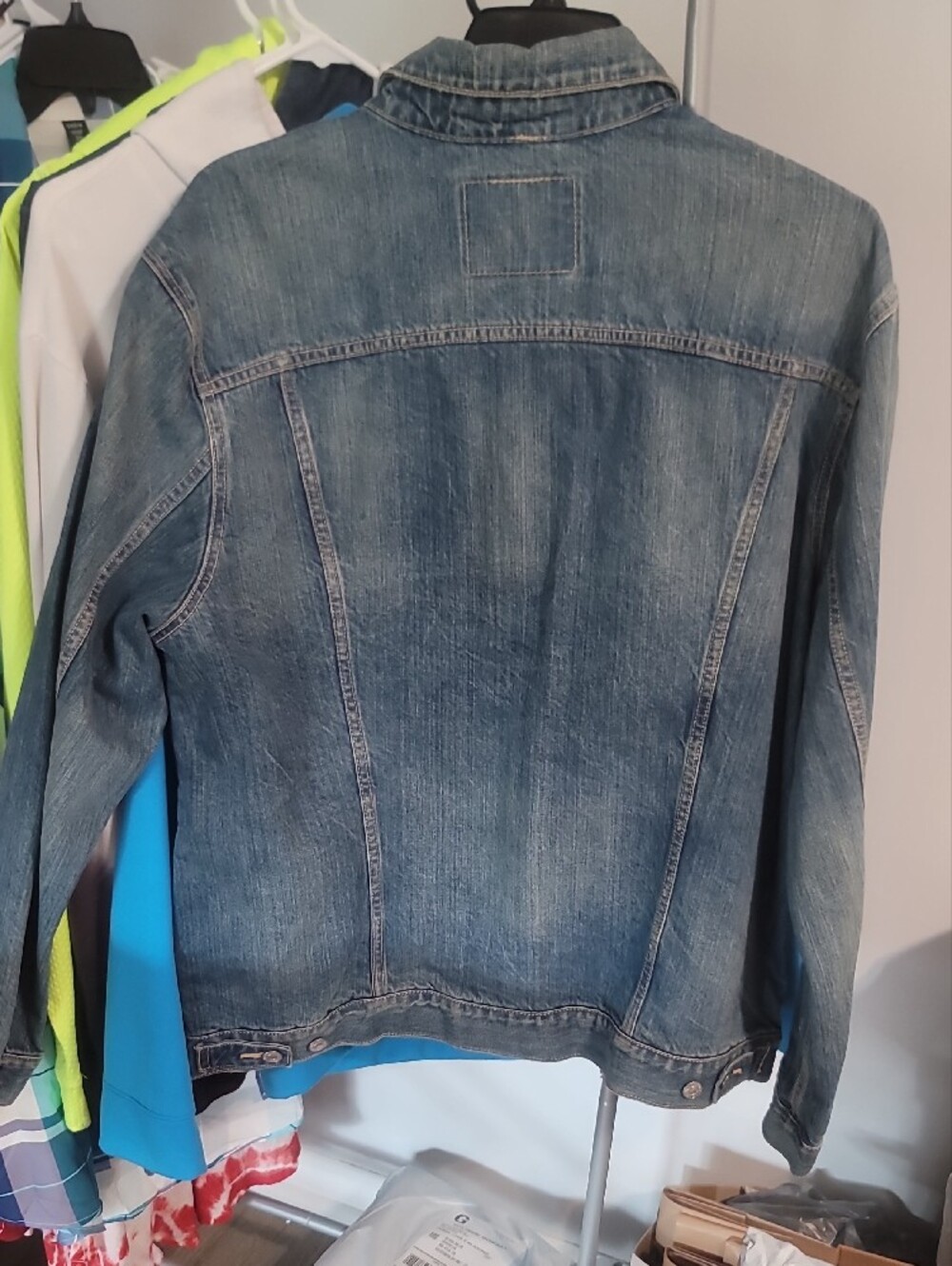 Vintage Trucker Levi's Blue Washed Denim Jacket - Picture 3 of 3